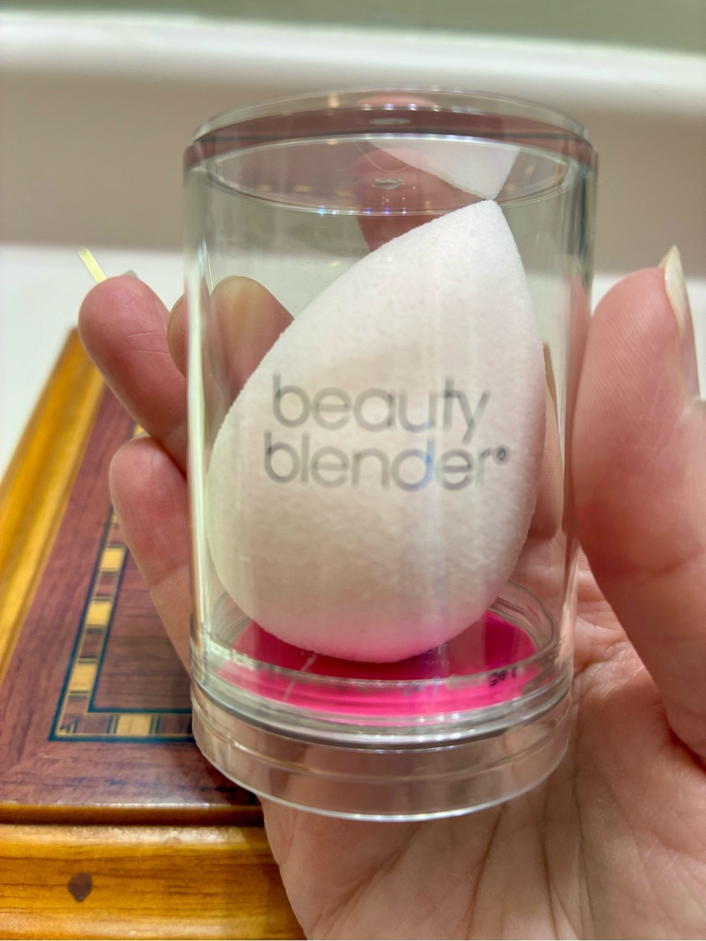 beautyblender White Makeup Sponge with Pink Base